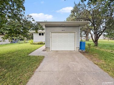 2835 N 36th Street, Lincoln, NE 68504
