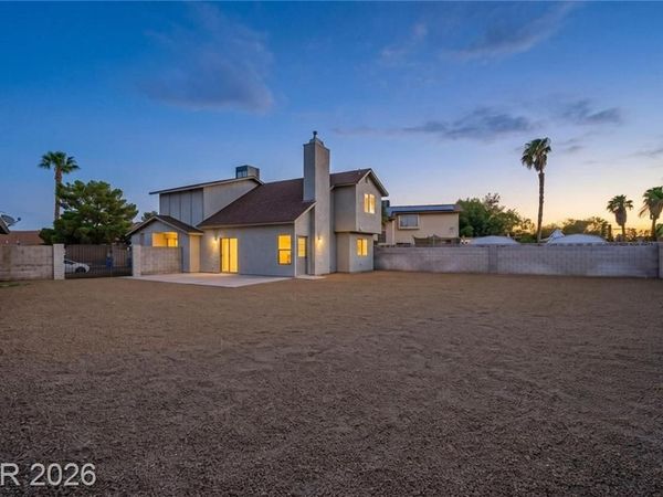 6733 Evanston Avenue , Las Vegas, NV 89108