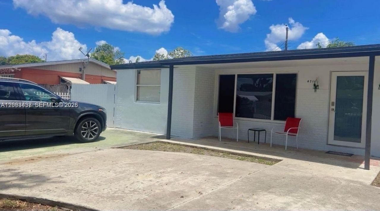 4711 NW 178th Ter, Miami Gardens, FL 33055 Photo