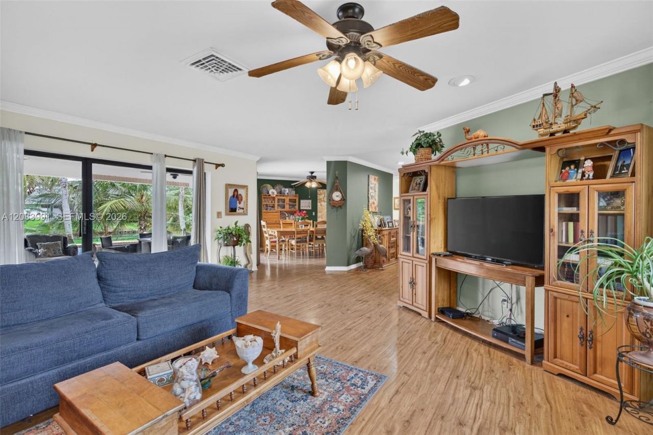 9880 SW 1st St, Plantation, FL 33324 Photo