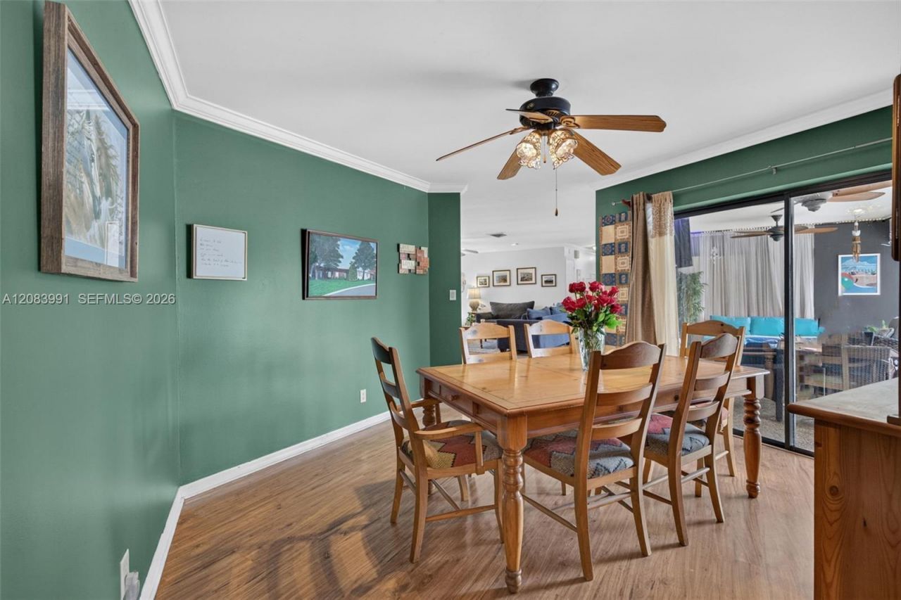 9880 SW 1st St, Plantation, FL 33324 Photo