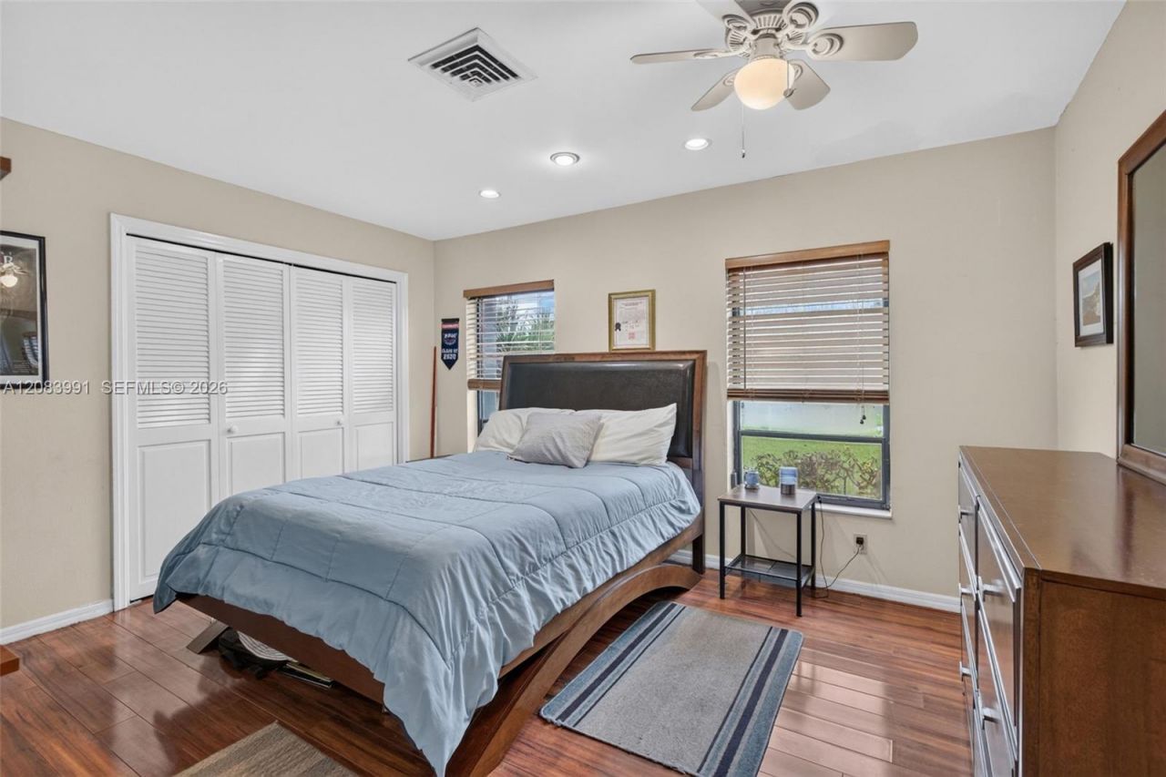 9880 SW 1st St, Plantation, FL 33324 Photo