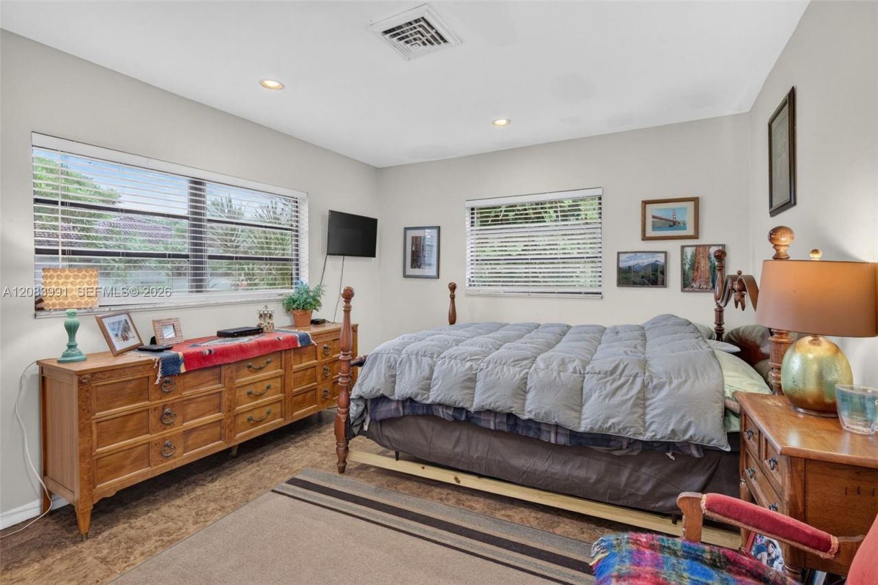 9880 SW 1st St, Plantation, FL 33324 Photo