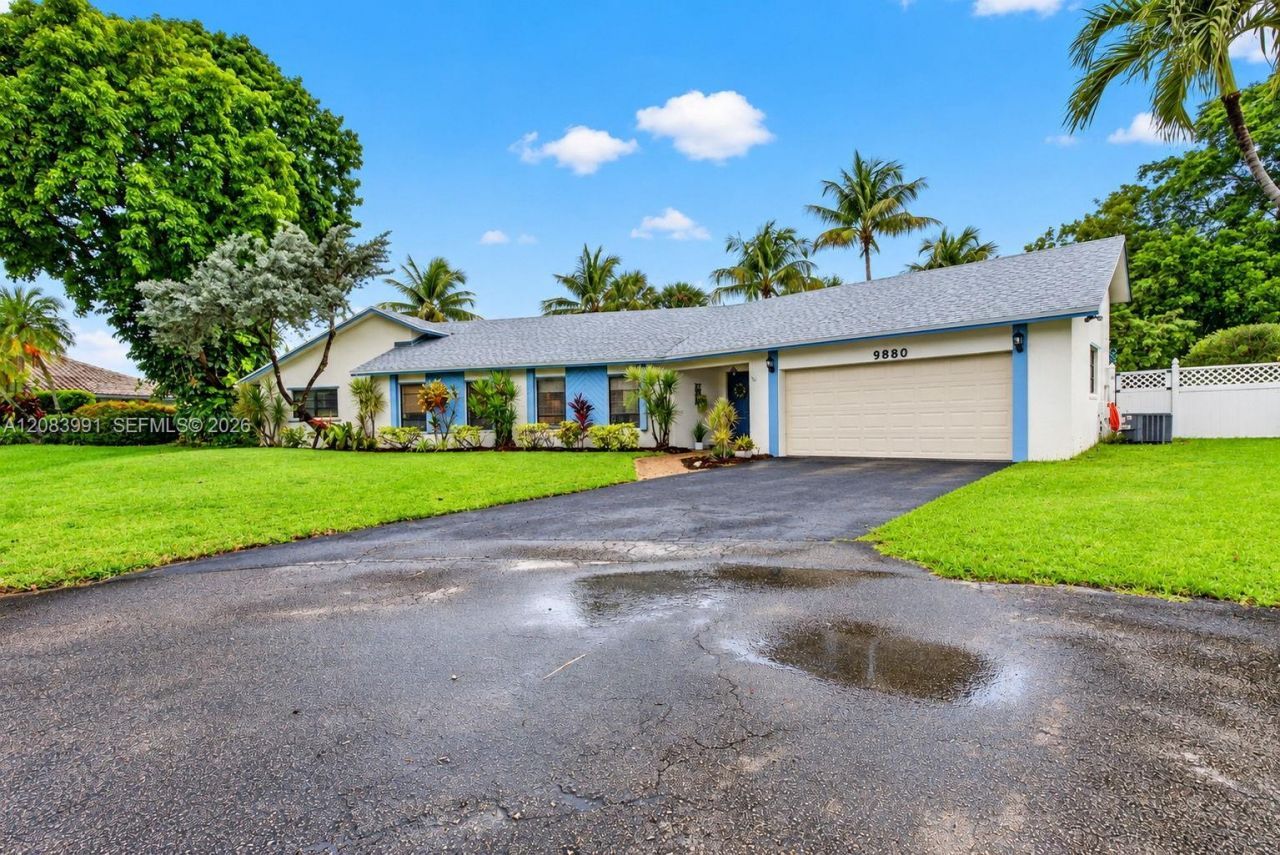9880 SW 1st St, Plantation, FL 33324 Photo