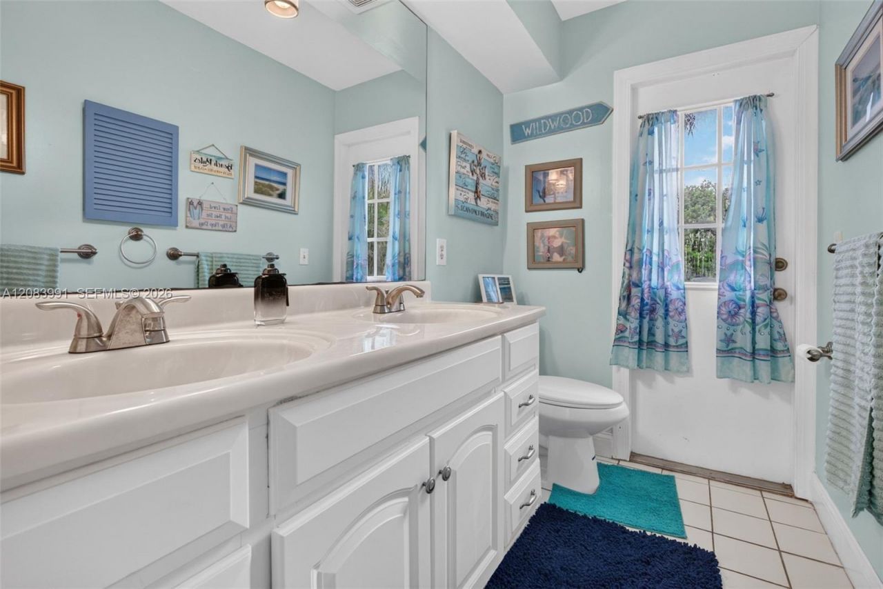 9880 SW 1st St, Plantation, FL 33324 Photo