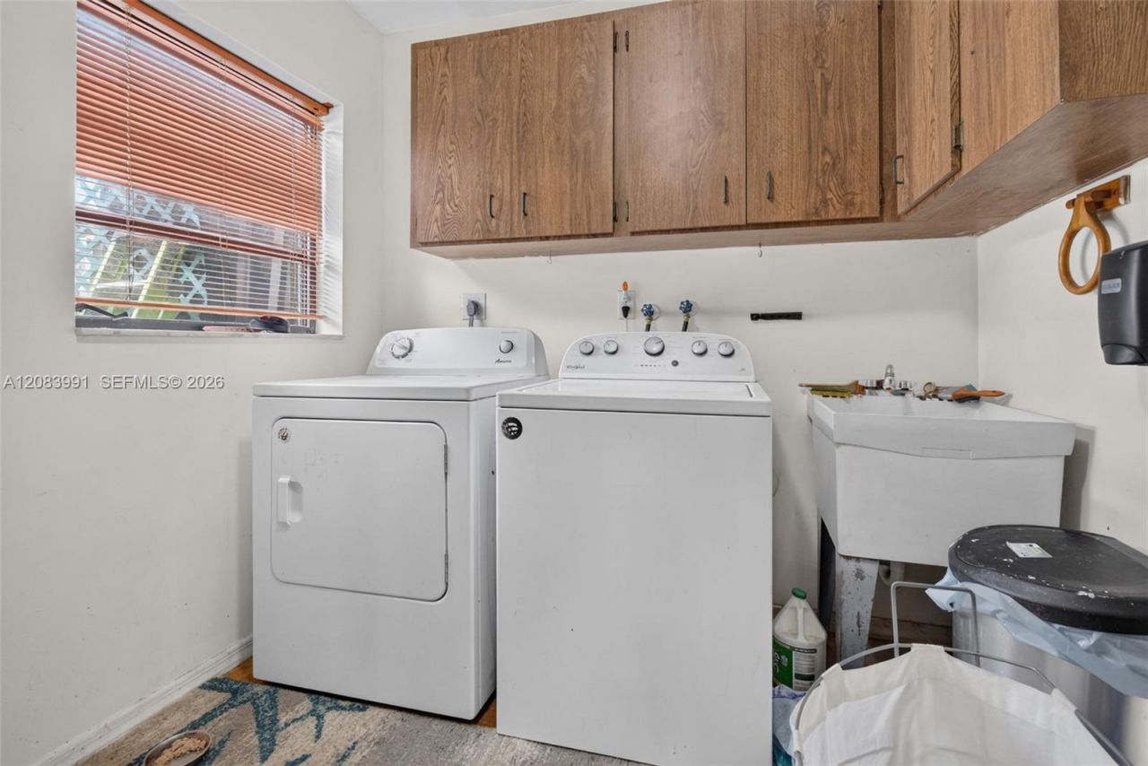 9880 SW 1st St, Plantation, FL 33324 Photo