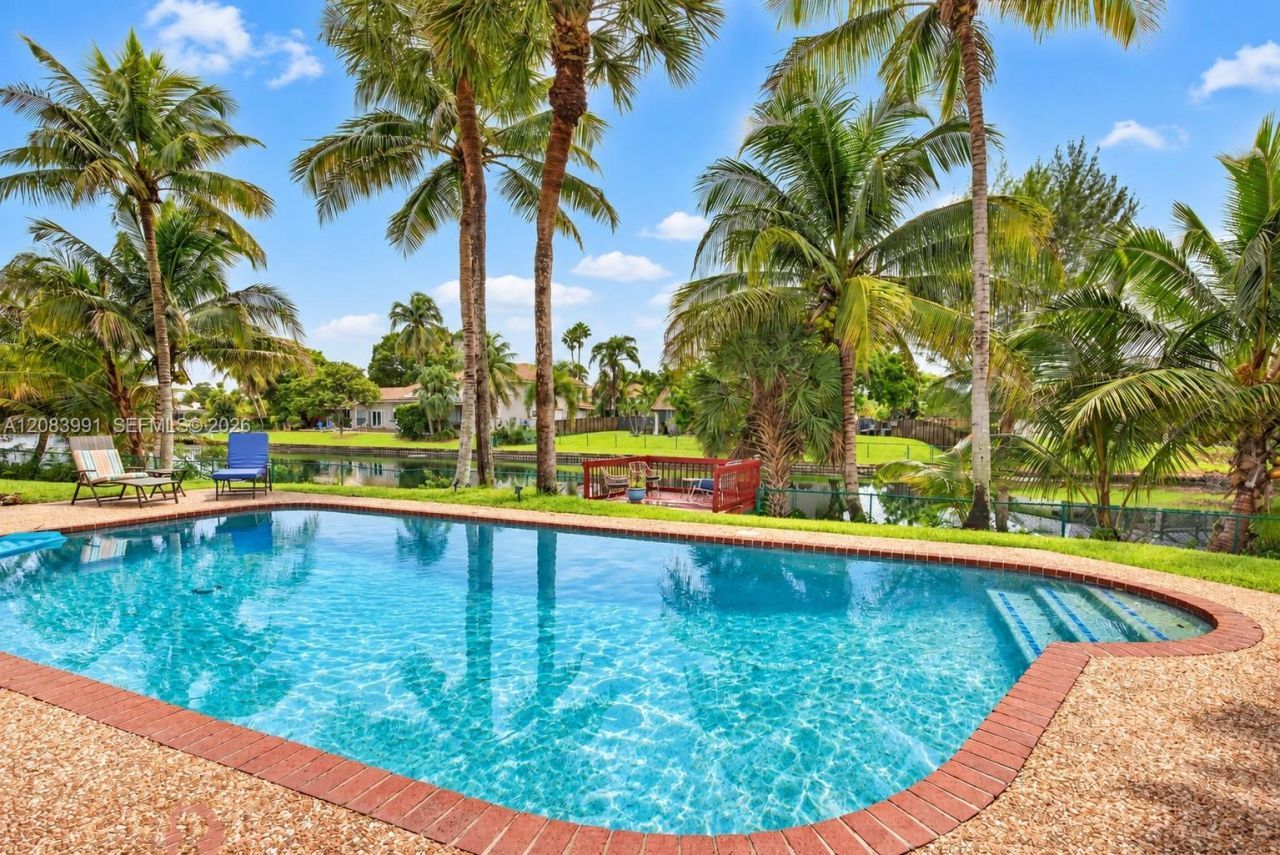 9880 SW 1st St, Plantation, FL 33324 Photo