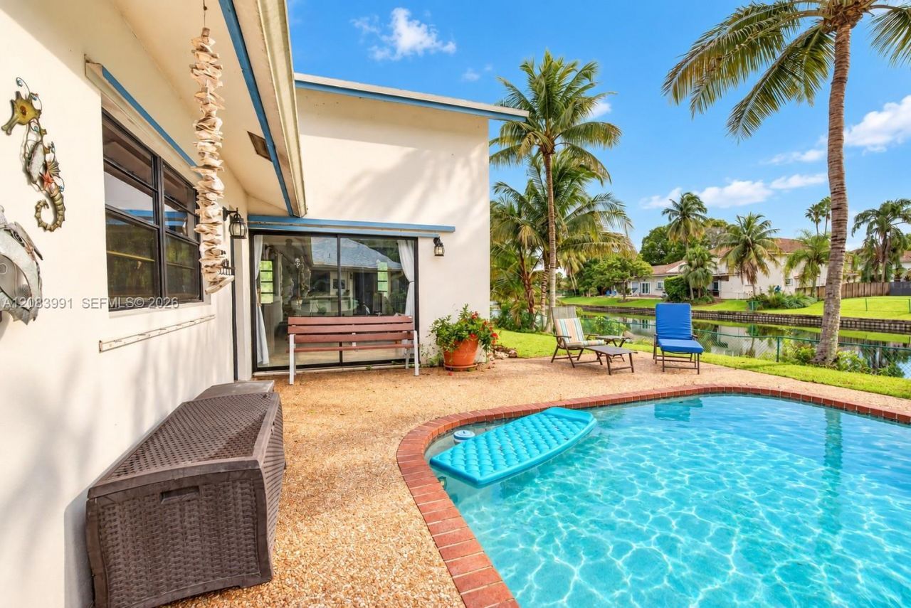 9880 SW 1st St, Plantation, FL 33324 Photo