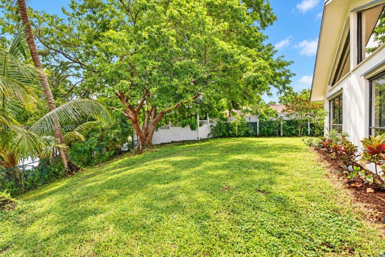 9880 SW 1st St, Plantation, FL 33324 Photo