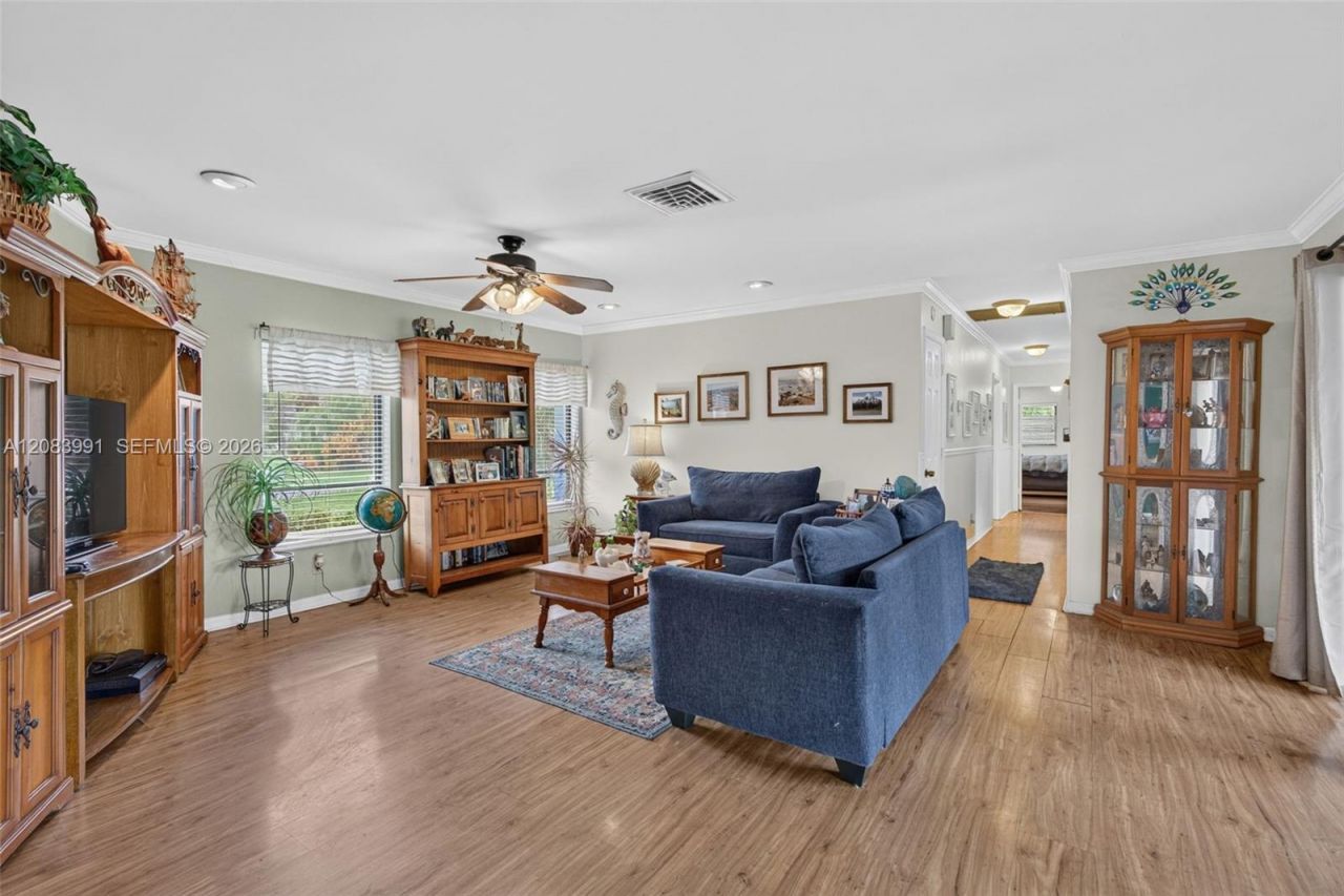 9880 SW 1st St, Plantation, FL 33324 Photo
