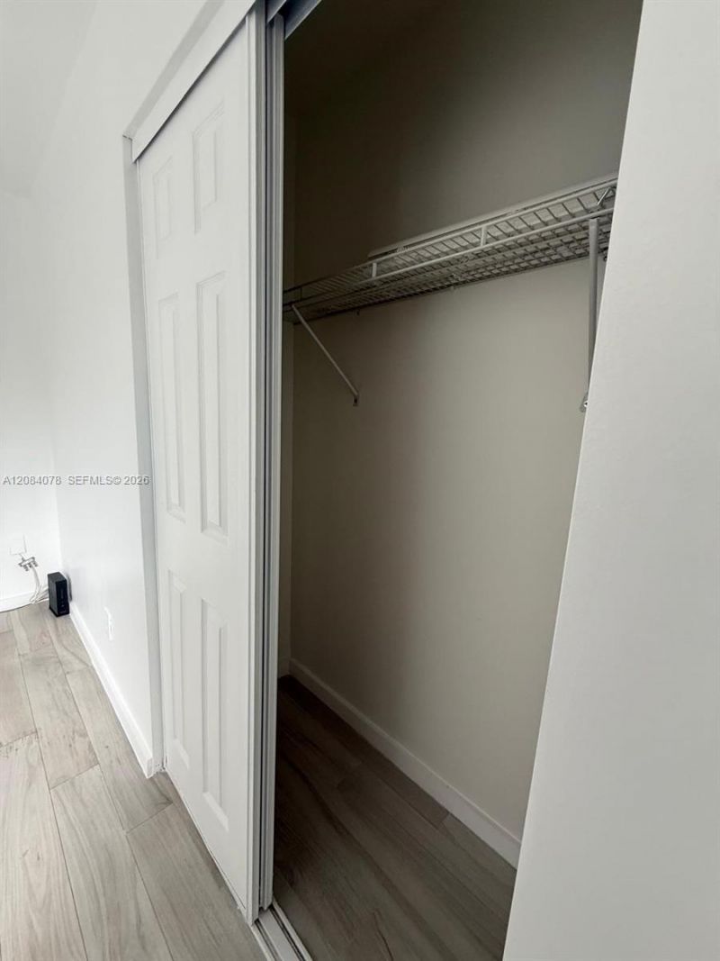 1450 Meridian Ave, Unit 202, Miami Beach, FL 33139 Photo