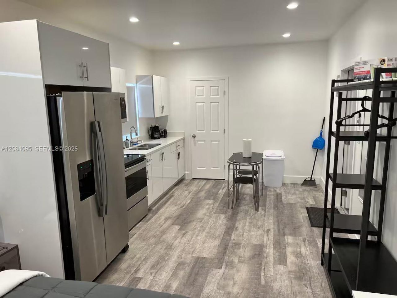2285 NW 2nd St , Unit 5, Miami, FL 33125 Photo