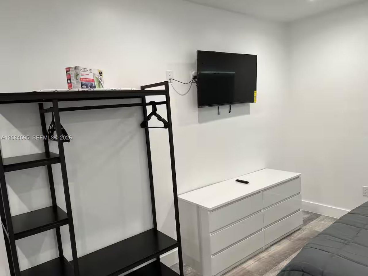 2285 NW 2nd St , Unit 5, Miami, FL 33125 Photo
