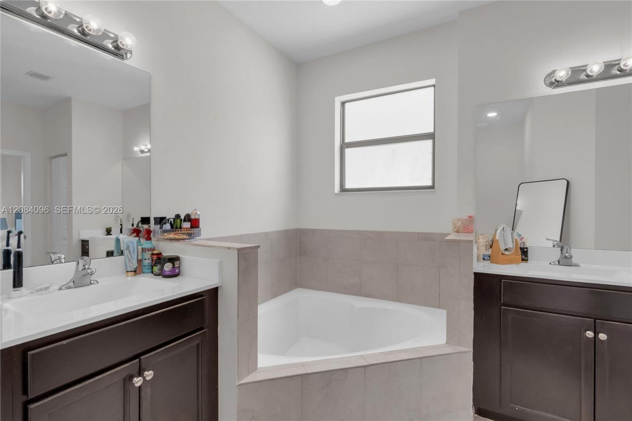 133 NE 25th Ter , Homestead, FL 33033 Photo