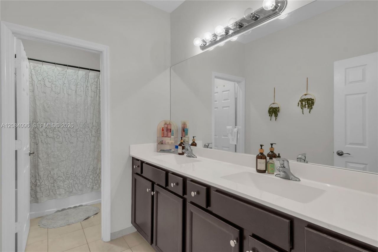 133 NE 25th Ter , Homestead, FL 33033 Photo
