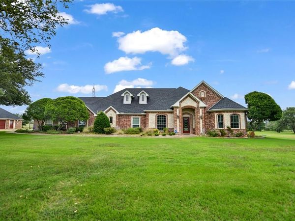 136 Arapahoe Ridge , Weatherford, TX 76087