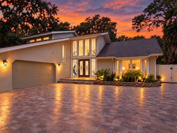 70 BAY WOODS DRIVE, SAFETY HARBOR, FL 34695
