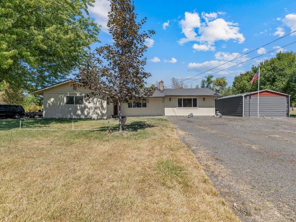 2539 Lotus Lane, Central Point, OR 97502
