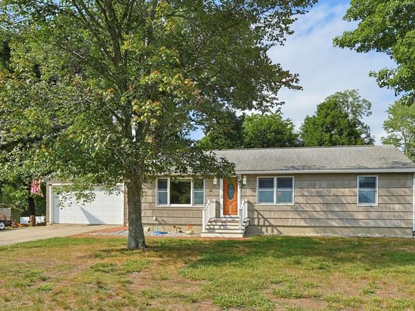 12 Olive Avenue, Salem, NH 03079