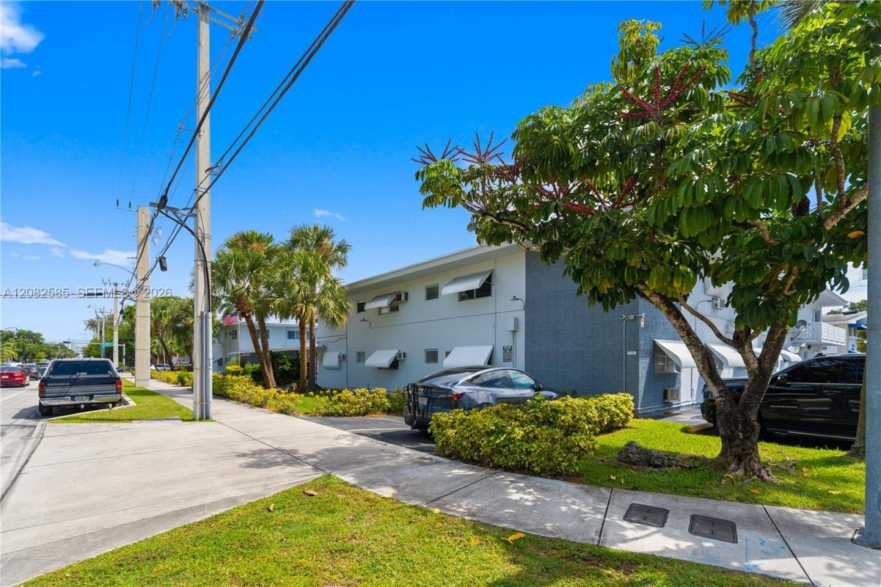 12655 NE 16th Ave, Unit 16, North Miami, FL 33161 Photo