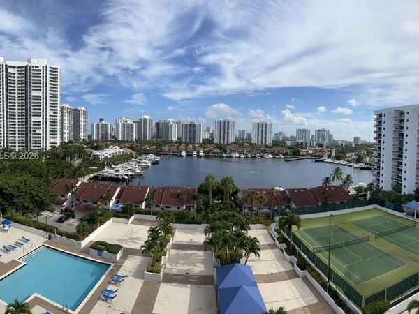 3640 Yacht Club , Unit 1807, Aventura, FL 33180