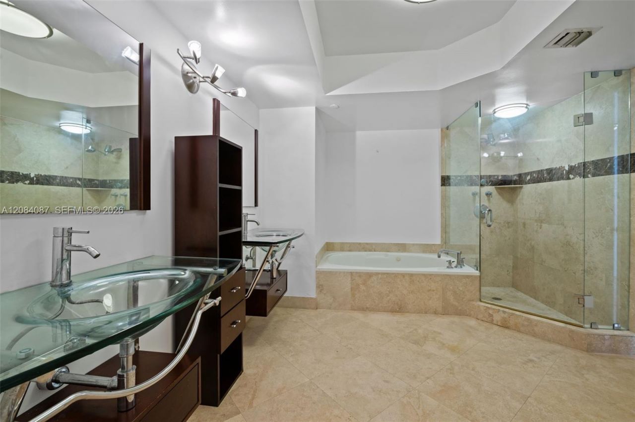 3640 Yacht Club, Unit 1807, Aventura, FL 33180 Photo