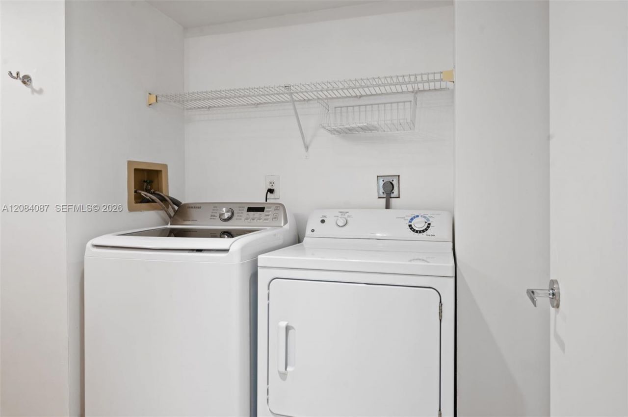 3640 Yacht Club, Unit 1807, Aventura, FL 33180 Photo