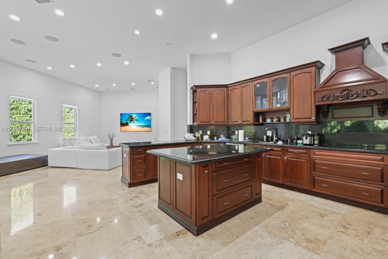 8095 SW 187th St, Cutler Bay, FL 33157 Photo