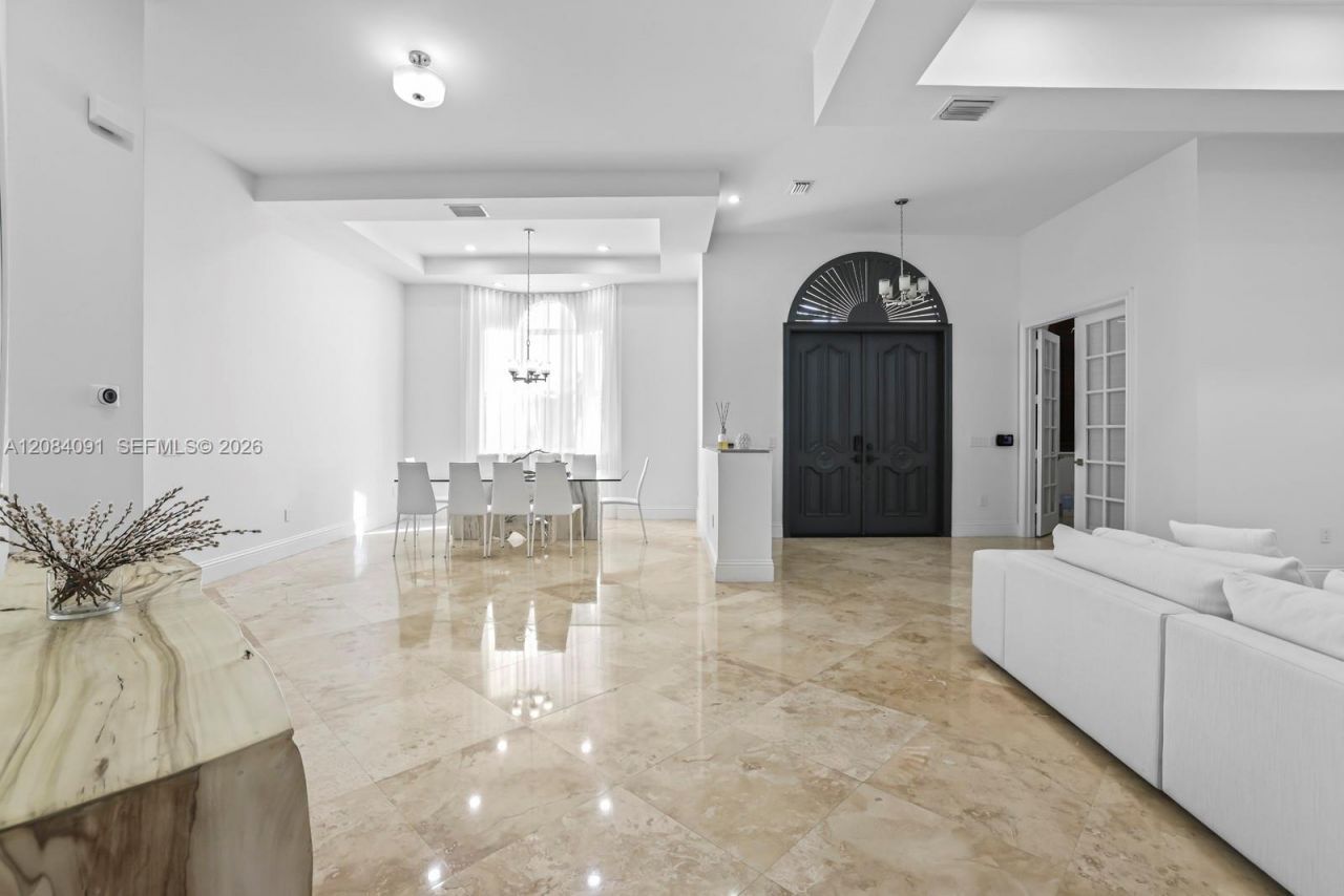 8095 SW 187th St, Cutler Bay, FL 33157 Photo