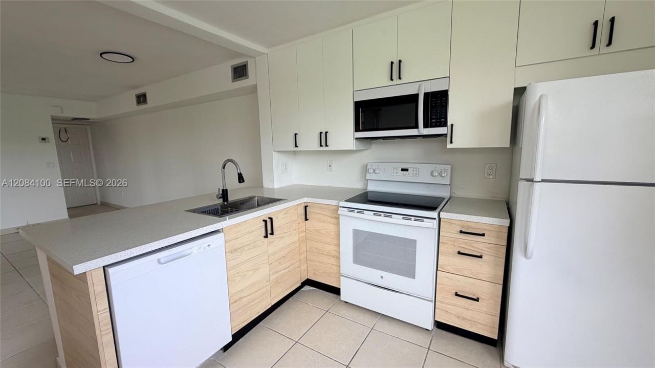 1022 Adams Ave, Unit 1022C, Homestead, FL 33034 Photo
