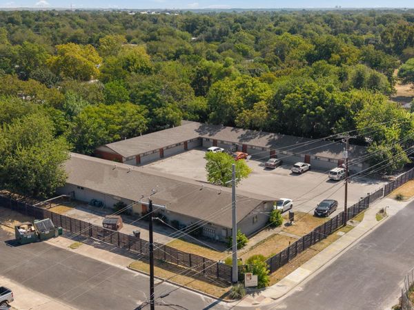 1302 E 52nd ST , Austin, TX 78723