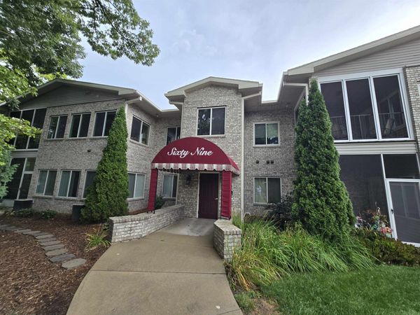 69 Cherokee Circle, Unit 103, Madison, WI 53704
