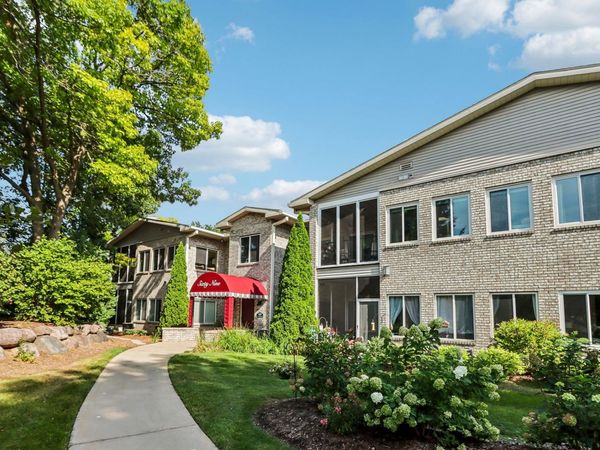 69 Cherokee Circle, Unit 103, Madison, WI 53704