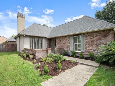 9813 Oliphant Rd, Baton Rouge, LA 70809
