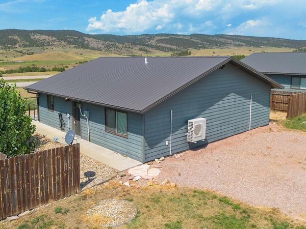 27577 Watts Lane, Hot Springs, SD 57747