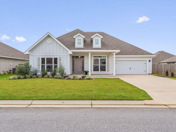 6320 Jenks Drive, Gulf Breeze, FL 32563
