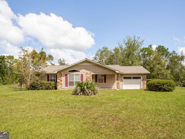 3929 Memorial Drive, Waycross, GA 31503
