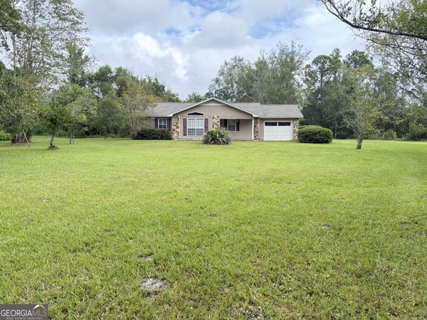 3929 Memorial Drive, Waycross, GA 31503