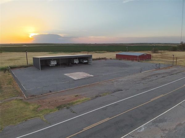 22194 N 58 HW Highway, Carnegie, OK 73015
