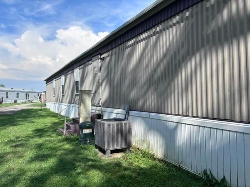 333 Greenbriar Lane E, Hebron, OH 43025 Photo 4