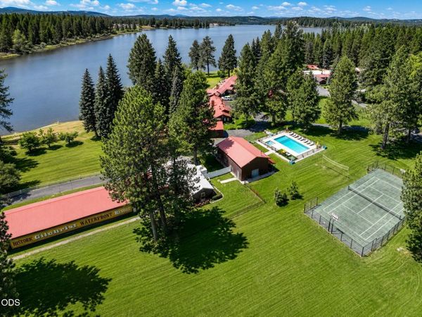 137930 Whitechrist Drive, Gilchrist, OR 97737