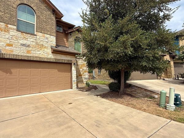 1001 Zodiac LN , Round Rock, TX 78665