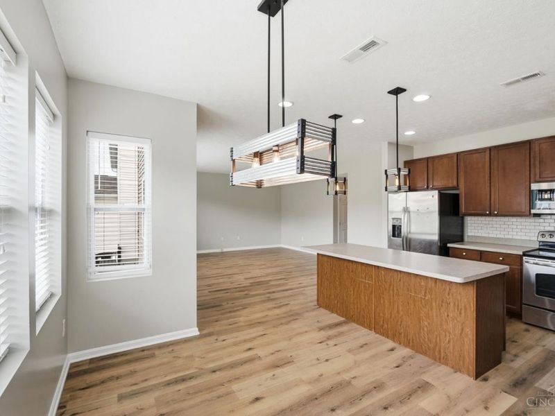692 Hafton Court, Maineville, OH 45039 Photo 18