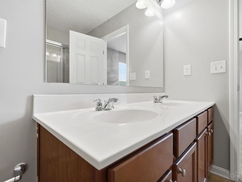 692 Hafton Court, Maineville, OH 45039 Photo 32