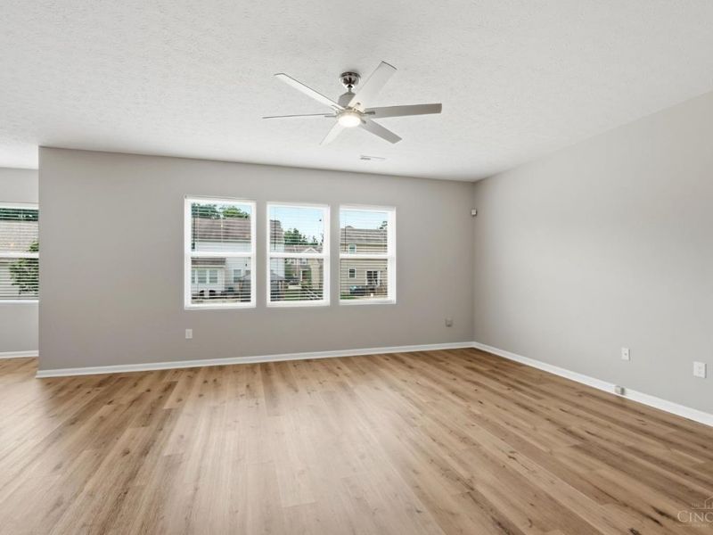 692 Hafton Court, Maineville, OH 45039 Photo 6