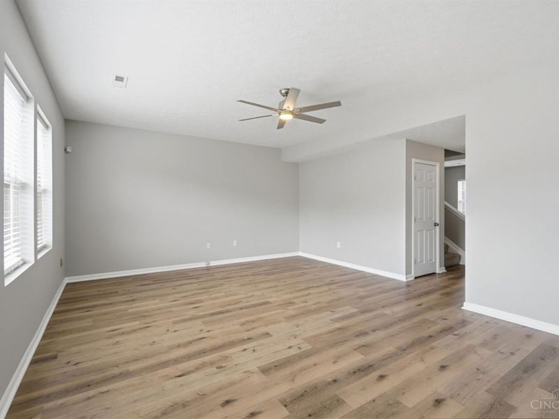 692 Hafton Court, Maineville, OH 45039 Photo 9