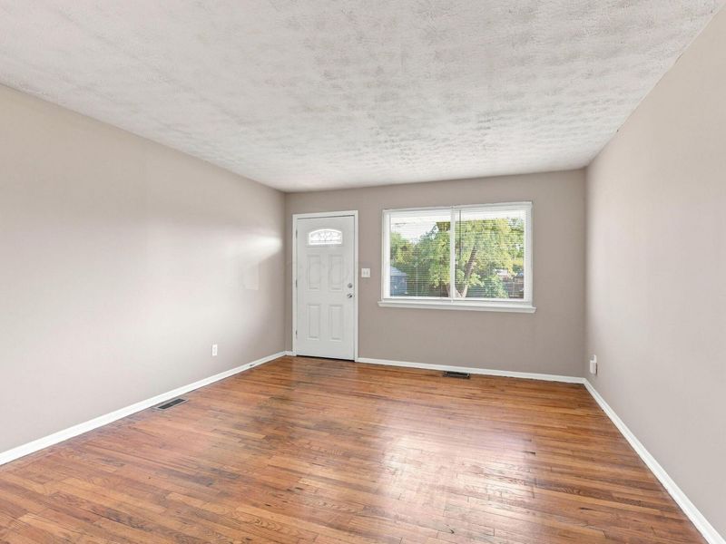 2019 Jane Avenue, Columbus, OH 43219 Photo 3