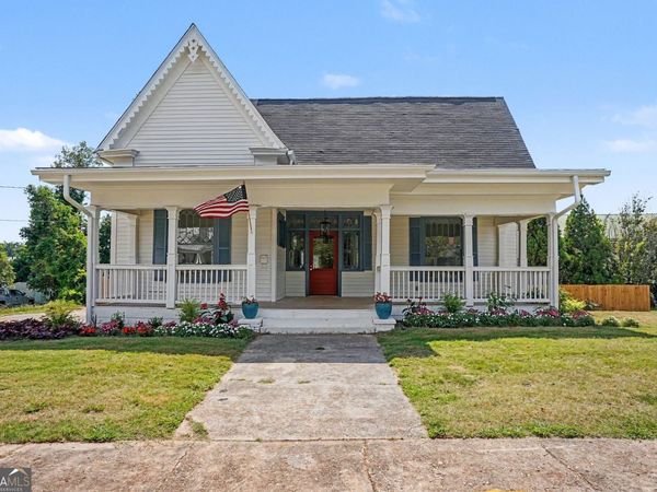 117 Holmes Street, Barnesville, GA 30204