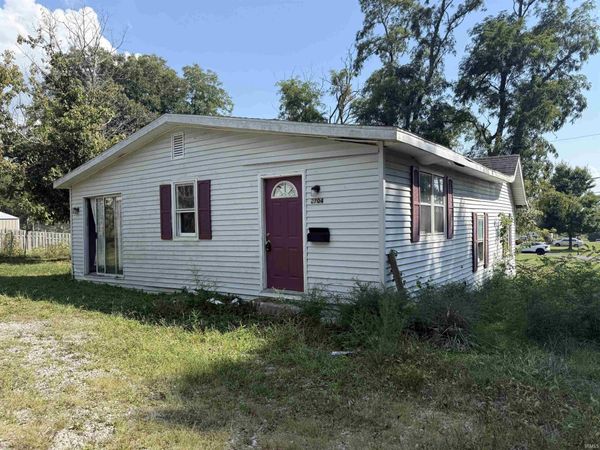 2704 H Street, Bedford, IN 47421