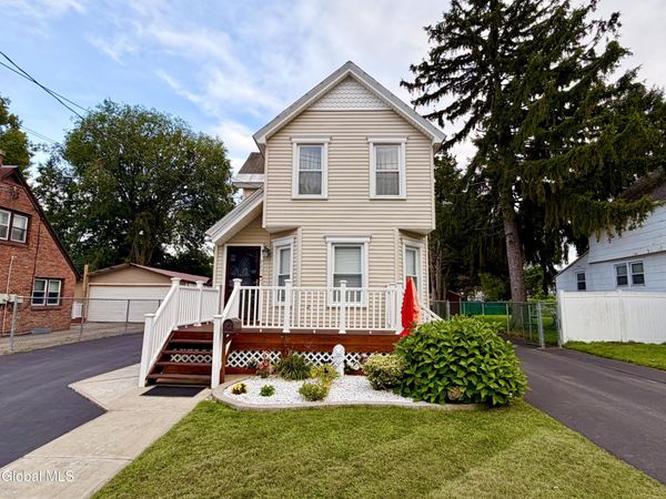 223 Edward Street, Schenectady, NY 12304